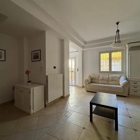 Villa Orsa Maggiore - A Pochi Passi Dal Mare Cozze